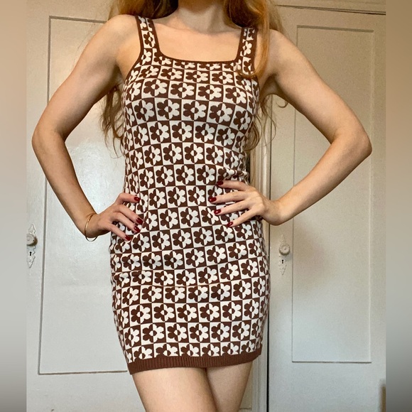 Flower print mini dress - Picture 1 of 2